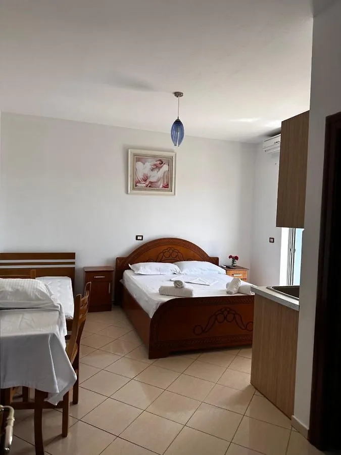 Esmeralda Hotel & Restaurant Ksamil