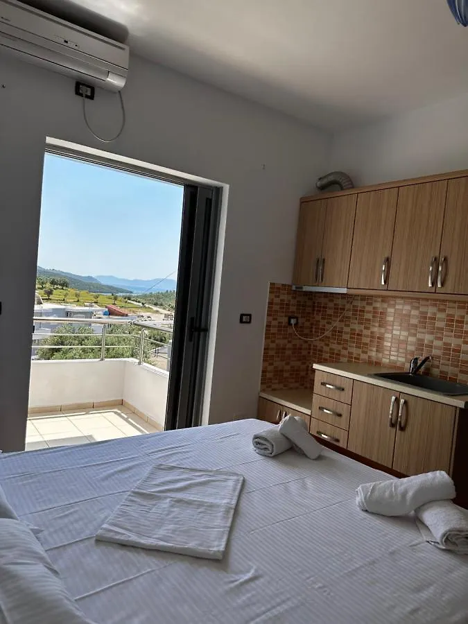 Esmeralda Hotel & Restaurant Ksamil 2*,  Albania