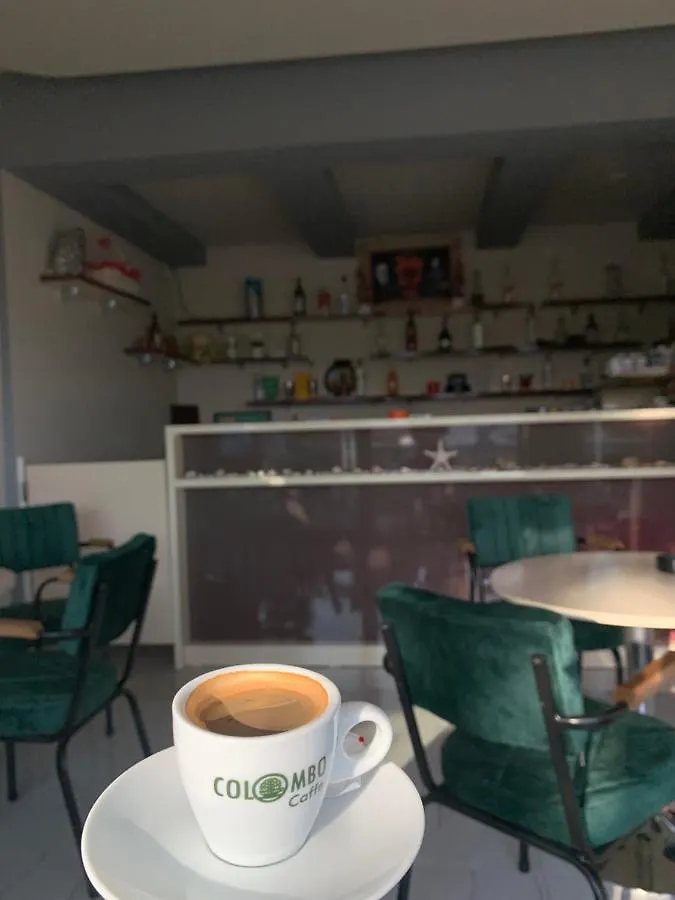 **  Esmeralda Hotel & Restaurant Ksamil Albania