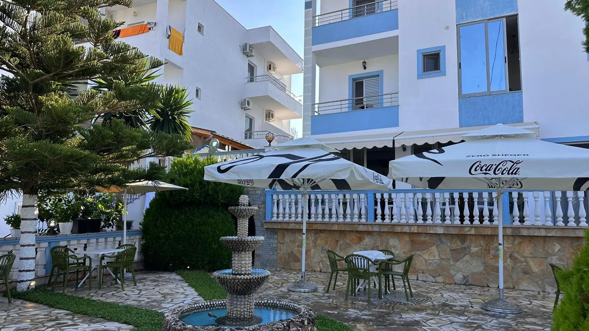 **  קסאמיל Esmeralda Hotel & Restaurant אלבניה
